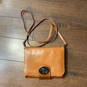 Danier Brown Italian Leather Wallet Crossbody Shoulder Bag